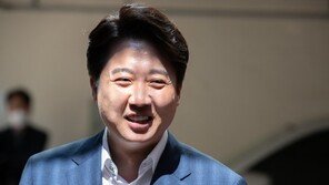 우크라 간 이준석 “한국사회 많은 지원 바라고 있어”