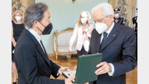 정명훈 이탈리아 공로훈장 받아