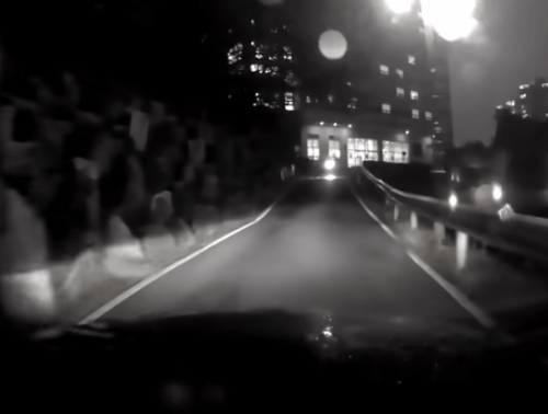 역주행하다 혼자 넘어진 오토바이…구호 조치했는데 ‘뺑소니’ 신고