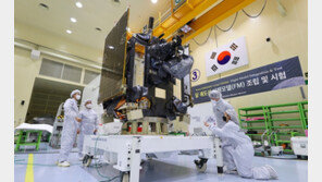 韓 최초 달 탐사선 ‘다누리’, 준비 완료…7월 한국 떠나 8월 우주로