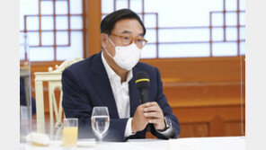 정진석 “이준석 우크라行, 자기 정치면 문제”…李 “어차피 기차는 간다”