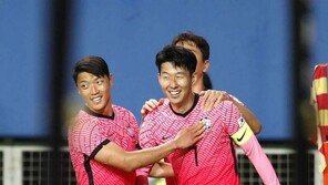 ‘손흥민 센추리클럽 자축골’ 한국, 칠레에 2-0 승리