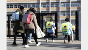 日 ‘태블릿 이지메’ 신종 사회문제로… 온라인 수업중 “죽어라” 폭언