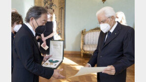 지휘자 정명훈, 한국인 최초 이탈리아 공로 훈장 수훈