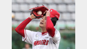 루친스키, 10경기 무패 김광현에 첫패 안겨