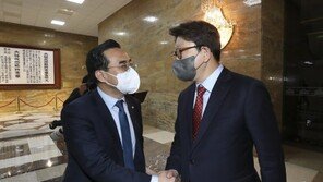 박홍근 “법사위 개선” vs 권성동 “여전히 오만”