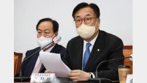 정진석 “더는 이준석 이야기 안할 것”…논란 확산에 확전 자제