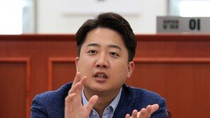 이준석 “성 상납 의혹, 수사기관이 빨리 결론 냈으면”