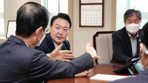 대통령실 “北 방사포에도 일정 소화, 위협 과소평가 아니다”