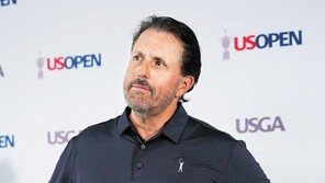 PGA-LIV 정면충돌… 벌써 숨막히는 US오픈