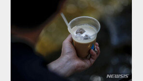 커피값 줄인상…이디야만 3년 가격 동결, 비결은?