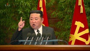 김정은 ‘저질 치약·허리띠’ 격노에… 北 ‘품질 전쟁’ 돌입