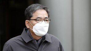 곽상도 아들, 화천대유서 5억 빌리고…법카·법인차 사용