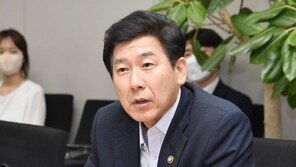 기재차관 “아동 보호기간 만24세로…자립수당·정착금 지원 확대”