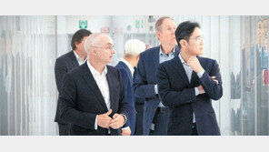 벨기에 IMEC서 반도체-AI-바이오 협력 논의한 이재용 부회장