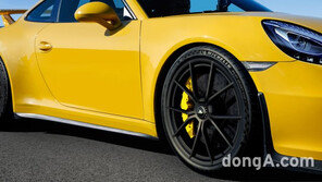 “포르쉐가 단골”… 미쉐린코리아, 신형 초고성능 타이어 ‘파일롯스포츠 컵2’ 출시