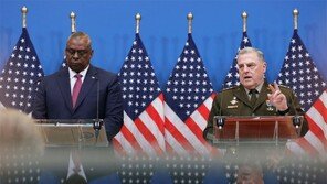 美 “우크라에 무기 10억달러 추가 공급”… 유럽내 휴전론 일축 