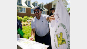 PGA는 배신자라 노여워해도… 미컬슨은 미컬슨