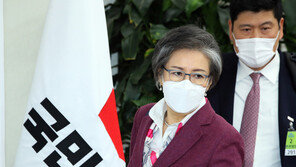 이준석 징계심의 앞두고…與 윤리위 “부적절 정치적 행위로 업무 지장”