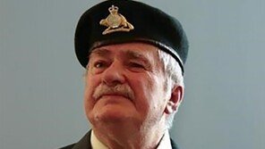 “韓에 묻히고 싶다” 유언 캐나다 참전용사, 유엔공원 안장