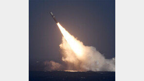 美, 핵탑재 가능 SLBM 시험발사 공개하며 대북 경고 