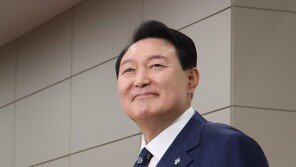 尹 “임차인 부담 덜어야”…文정부 ‘임대차 3법’ 개선 지시