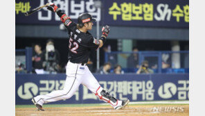 박병호, 9시즌 연속 20홈런 찍고 최고령 홈런왕 도전