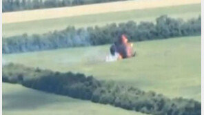 러시아 장교 탄 헬기 ‘쾅’…미사일 격추 뒤 불덩어리로