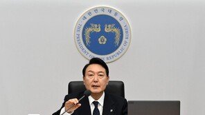 尹정부 “공공기관 파티 끝났다…호화청사 과감하게 팔아라”