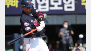 백인천·이병규 기록 깬다…이대호, 최고령 타격왕 질주