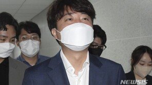 윤리위 앞둔 이준석 “전쟁보다 어려운 게 정치싸움”