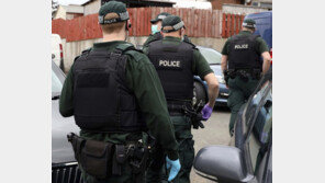 소시지빵 훔쳤는데 소아성애자 만들어 결국 극단 선택…경찰 “실수”