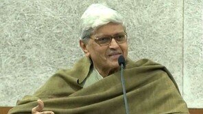 간디 친손자, “대통령 선거 출마해달라” 야당 측 요청 거절