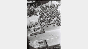 5·18 당시 장갑차 상단에 12.7㎜ 실탄 장착한 기관총 사진 나왔다