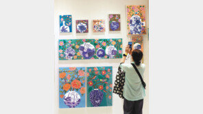 “거실에 어떤 그림 걸어볼까”