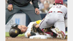 김하성, 연장 10회 3루서 아웃됐지만… 4타수 2안타 1타점 활약