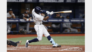 최지만, 2경기 연속 무안타 끝내고 ‘멀티히트’