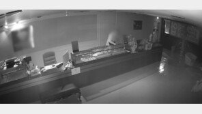 금은방 문 벽돌로 깨고 수천만원 상당 귀금속 훔친 30대 검거