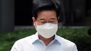 김창룡 경찰청장, 용퇴론 일축 “역할 소홀히 하지 않을 것”