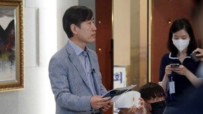 與 “서주석이 ‘공무원 시신 소각’ 왜곡 지시”… 徐 “사실 아니다”