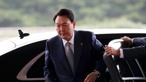 尹, 나토서 ‘경제·안보’ 외교전…10개국 회담 ‘강행군’