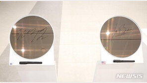 삼성, ‘세계 최초’ 3나노 양산 임박…파운드리 판세 뒤짚을까