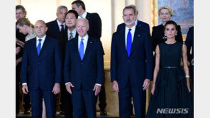 尹-기시다 마드리드서 첫 만남…尹 “日선거 후 양국 현안 조속 해결”