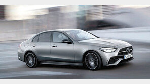 더 강하고 더 편안하게… 8년 만에 새 단장 ‘베이비 S클래스’