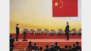 시진핑 “일국양제 좋은 제도로 바꿀 이유없어…홍콩 애국자가 통치해야”