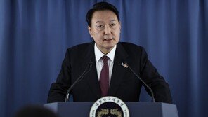 尹 “한미일 정상, 북핵 논의 5년만…군사적 안보협력 재개 합의”
