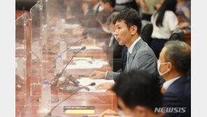 이복현 금감원장 “대출이자 상환부담 완화 방안 모색하라”