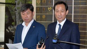 친명 “이대로는 이재명도 컷오프”…민주, ‘경선 룰’ 두고 내홍