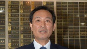 우상호, ‘데드크로스’ 尹대통령에…“도어스테핑 횟수 조정해야”