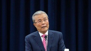 김종인, 윤핵관·이준석 권력싸움에 “李, 권력 없다”